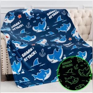 Jekeno Shark Glow in The Dark Blanket,  Throw Blue 50"x60"
